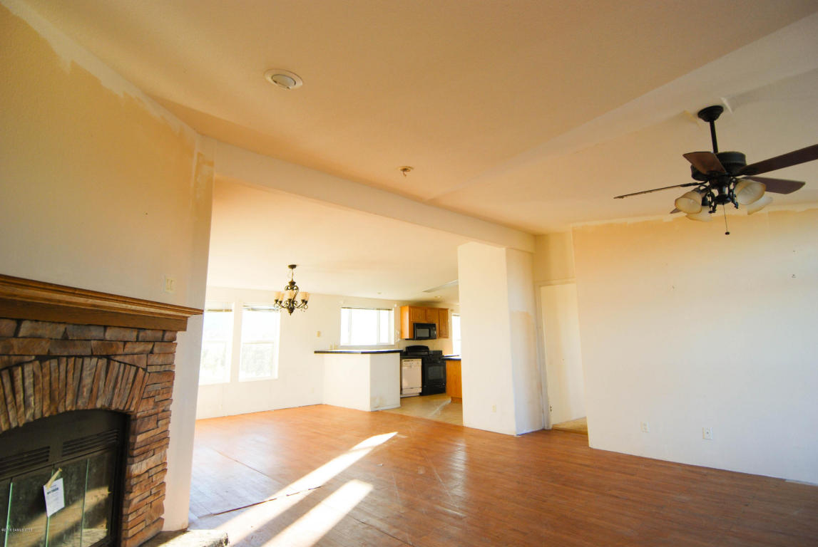 5851 S Calle De La Rosa, Hereford, AZ 85615