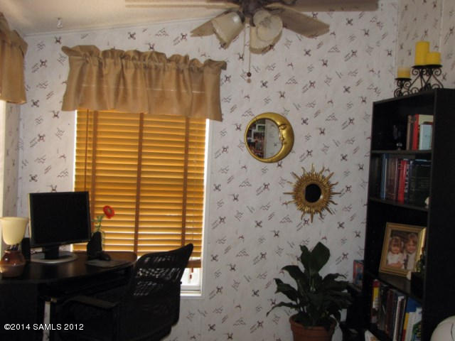 5911 S Mountainside Lane, Hereford, AZ 85615