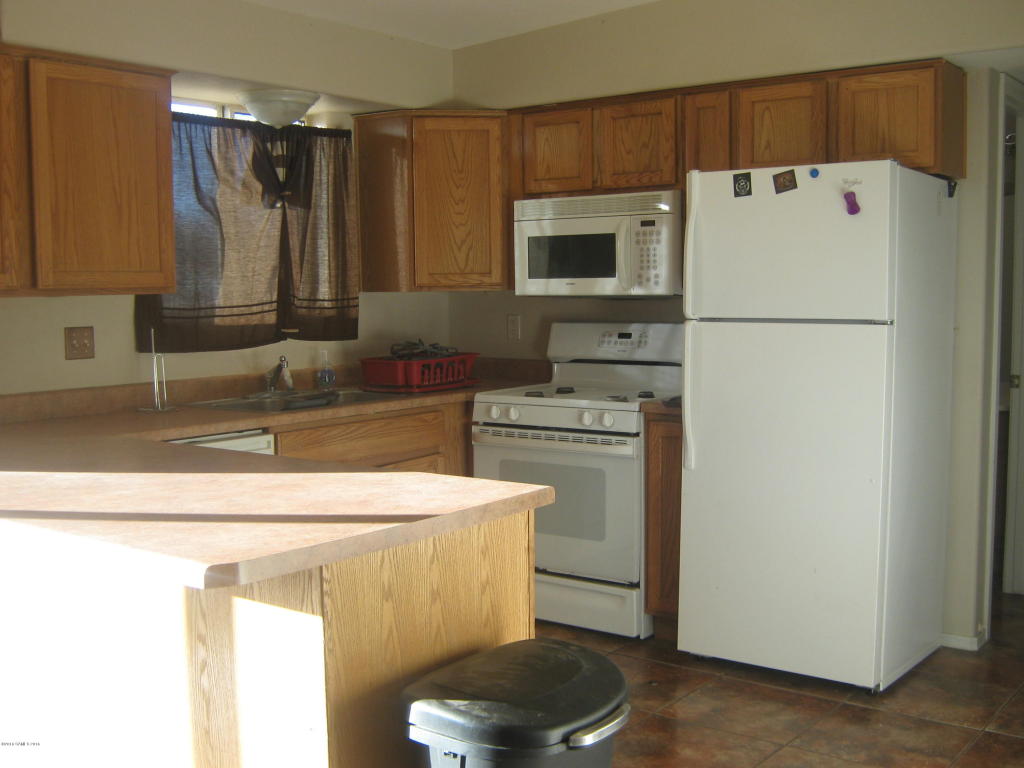 2057 N Holly Place, Huachuca City, AZ 85616