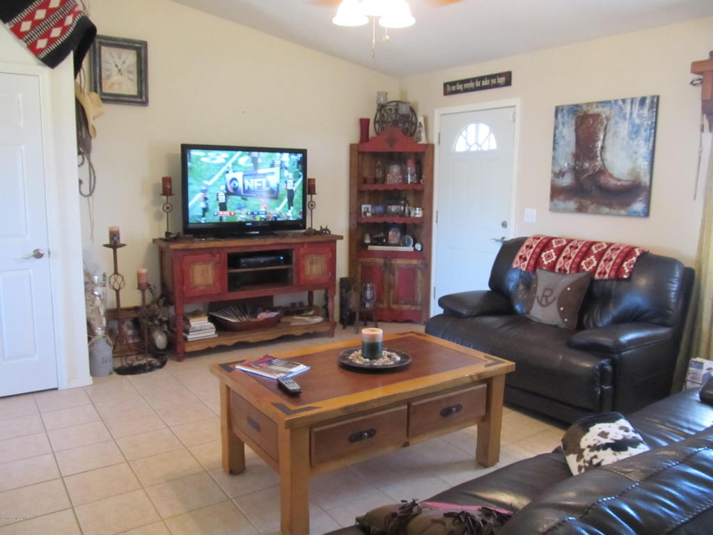 2513 N Calle Quinto, Huachuca City, AZ 85616