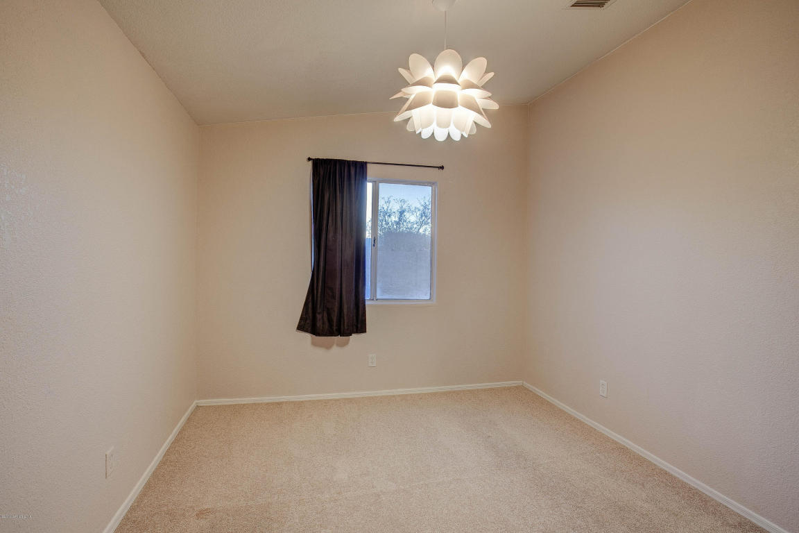 111 Arrowhead Drive, Huachuca City, AZ 85616