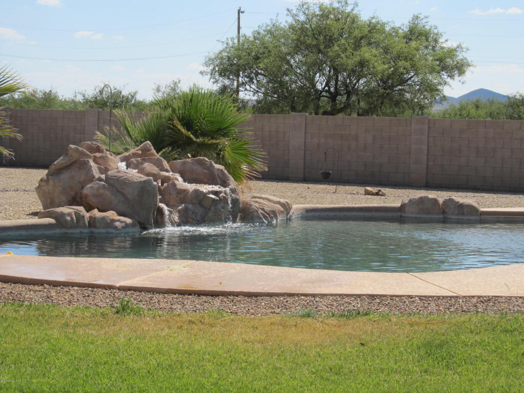 1992 N Chula Vista Road, Huachuca City, AZ 85616
