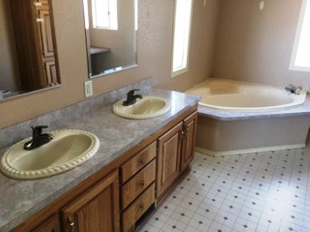 911 W Stephens RancHuachuca City, AZ, 85616Cochise County