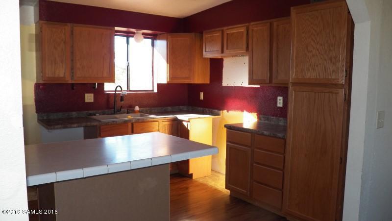 2501 N Calle Quarto, Huachuca City, AZ 85616