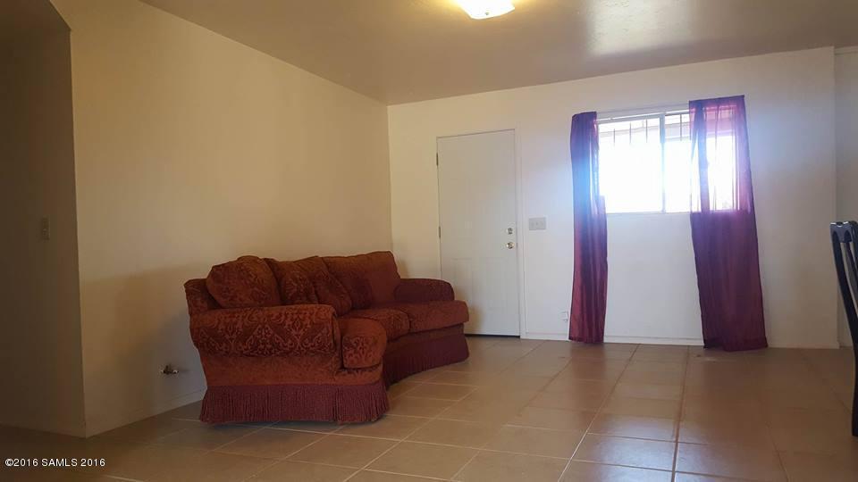 1821 W Valenzuela Street, Naco, AZ 85620