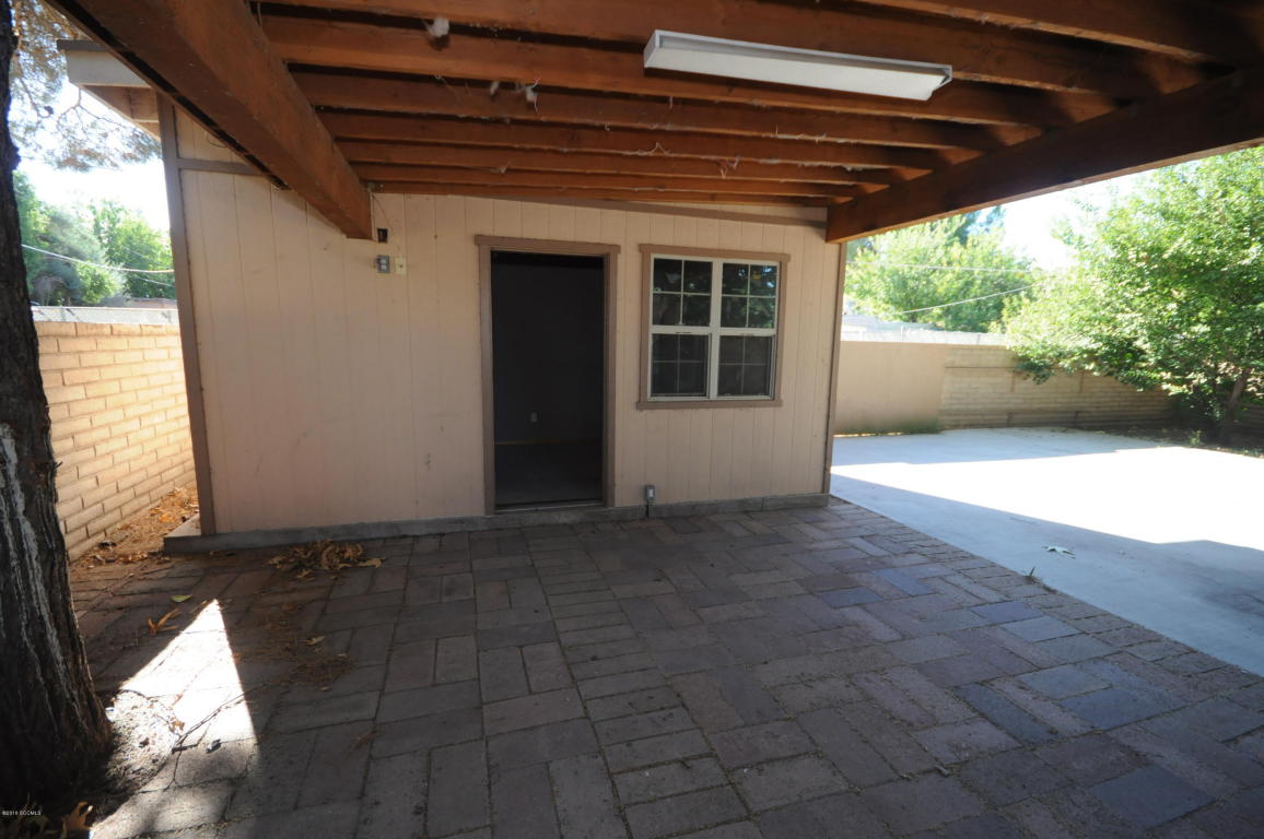 743 W Lakeview Place, Nogales, AZ 85621