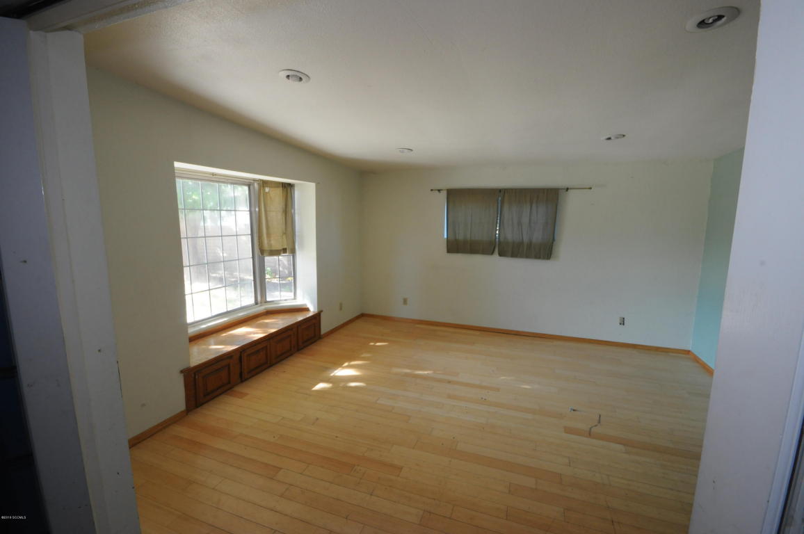 743 W Lakeview Place, Nogales, AZ 85621