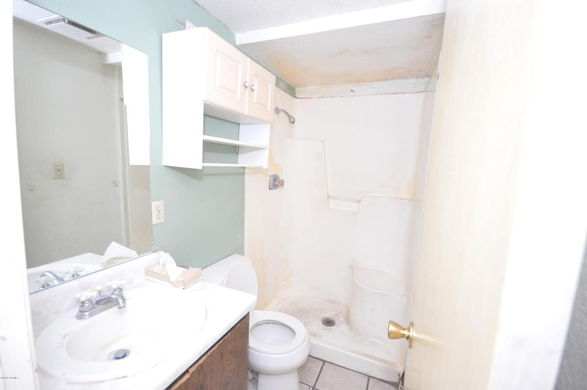 743 W Lakeview Place, Nogales, AZ 85621