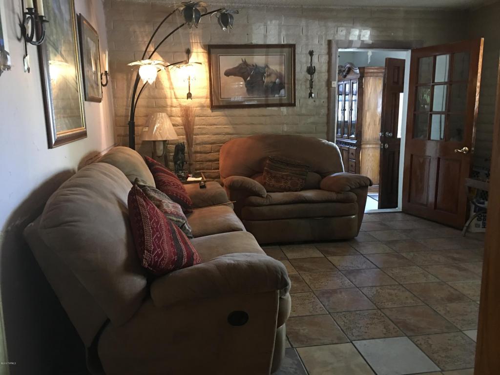 2021 N Via Madonna, Nogales, AZ 85621