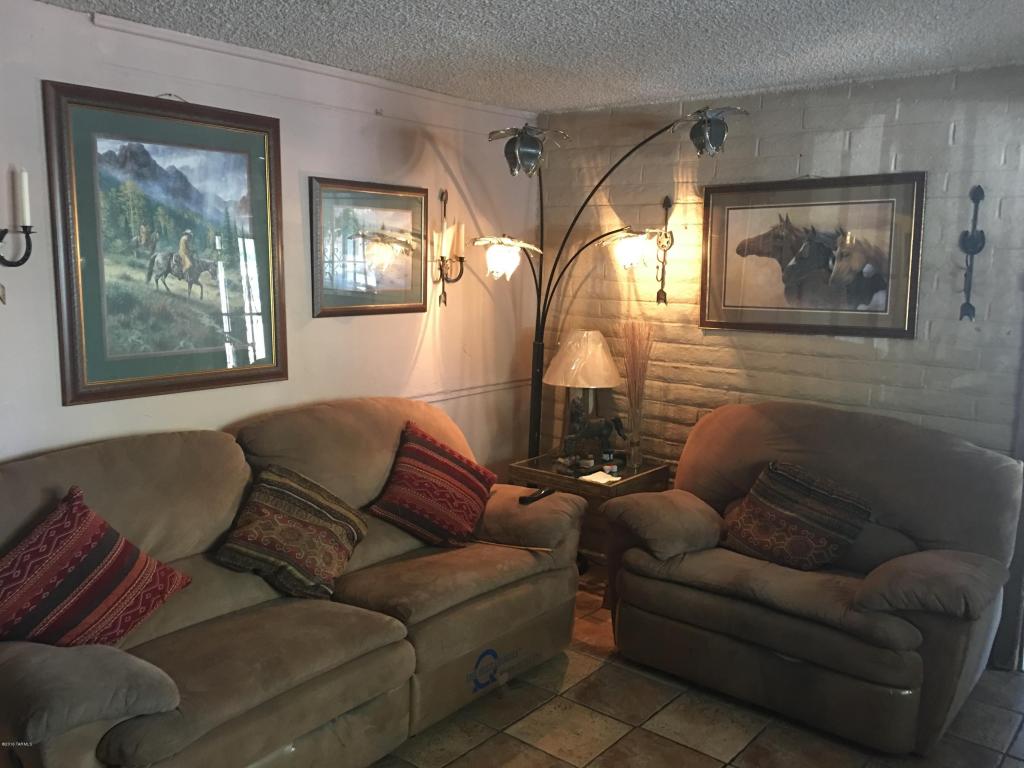 2021 N Via Madonna, Nogales, AZ 85621