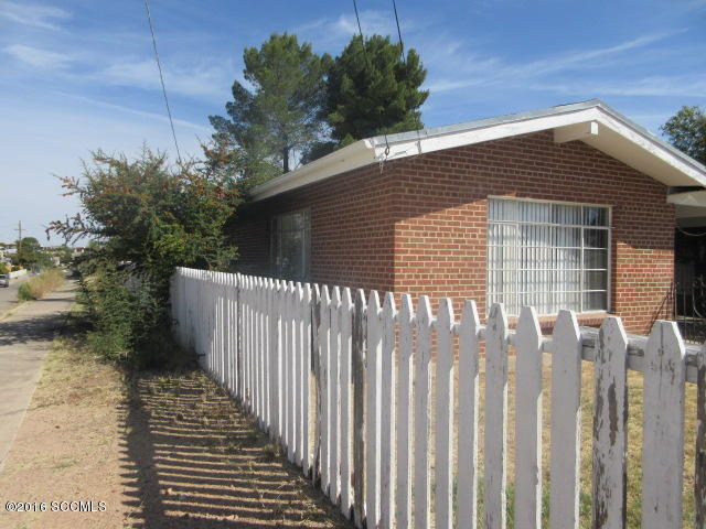288 W Loma St, Nogales, AZ 85621