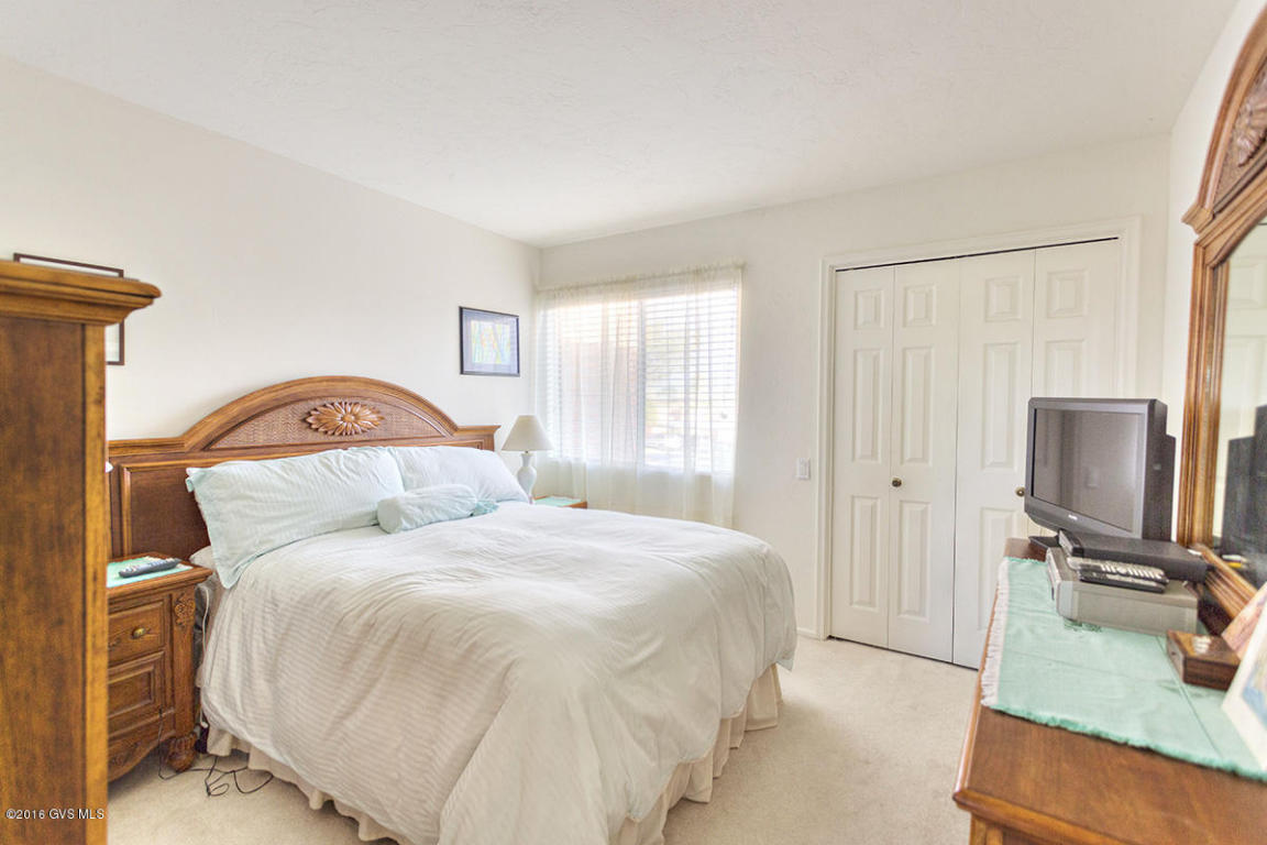 1436 W Desert Hills Drive, Green Valley, AZ 85622