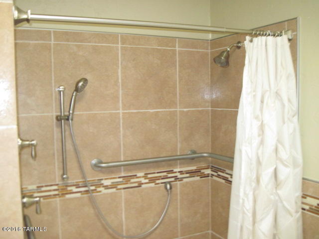 1754 W Camino Estelar, Green Valley, AZ 85622