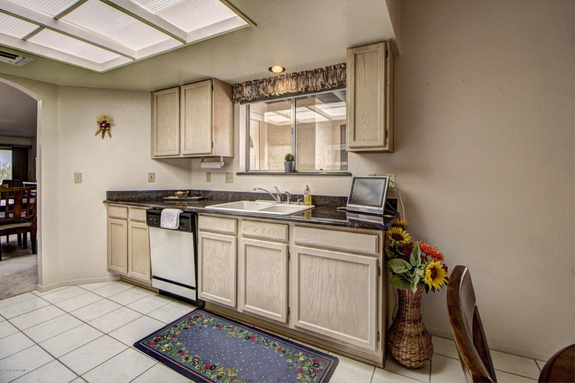 922 W Via Del Pardillo, Green Valley, AZ 85622