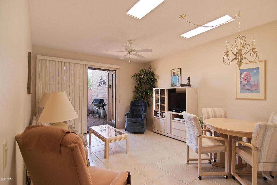 3061 S Placita Del Avestruz, Green Valley, AZ 85622