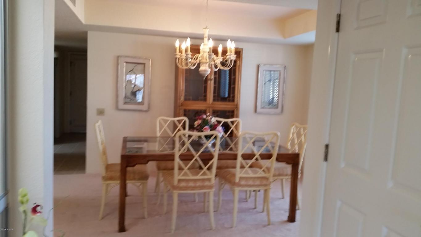 1036 W Camino Asturias, Green Valley, AZ 85622