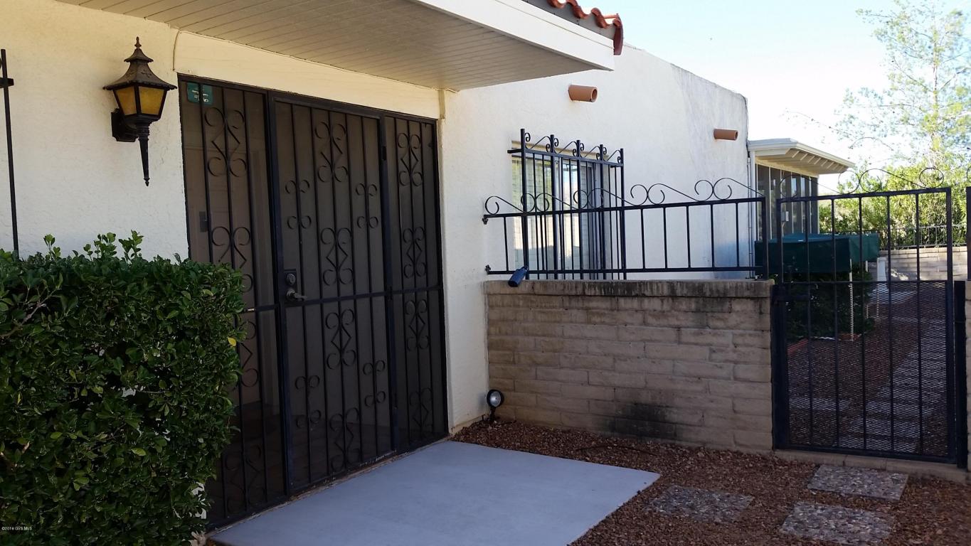 1036 W Camino Asturias, Green Valley, AZ 85622