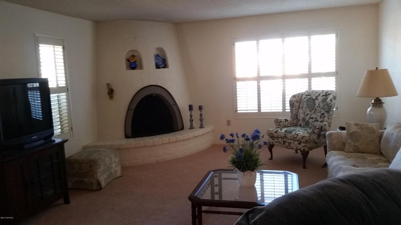 1036 W Camino Asturias, Green Valley, AZ 85622