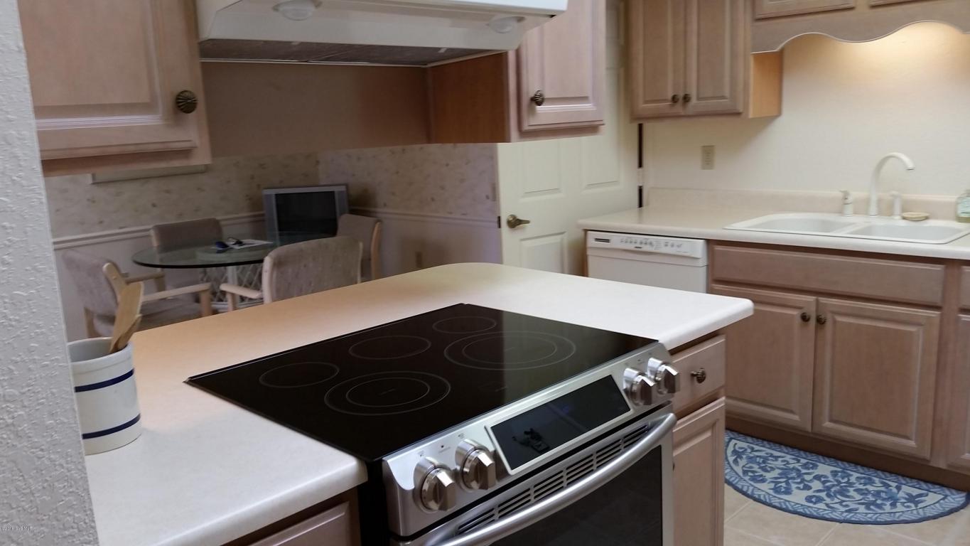 1036 W Camino Asturias, Green Valley, AZ 85622