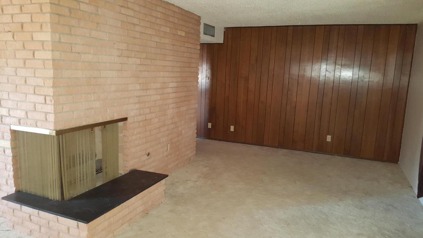1011 E CHRISTMAS TREE Lane, Pearce, AZ 85625