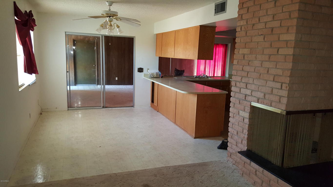 1011 E CHRISTMAS TREE Lane, Pearce, AZ 85625