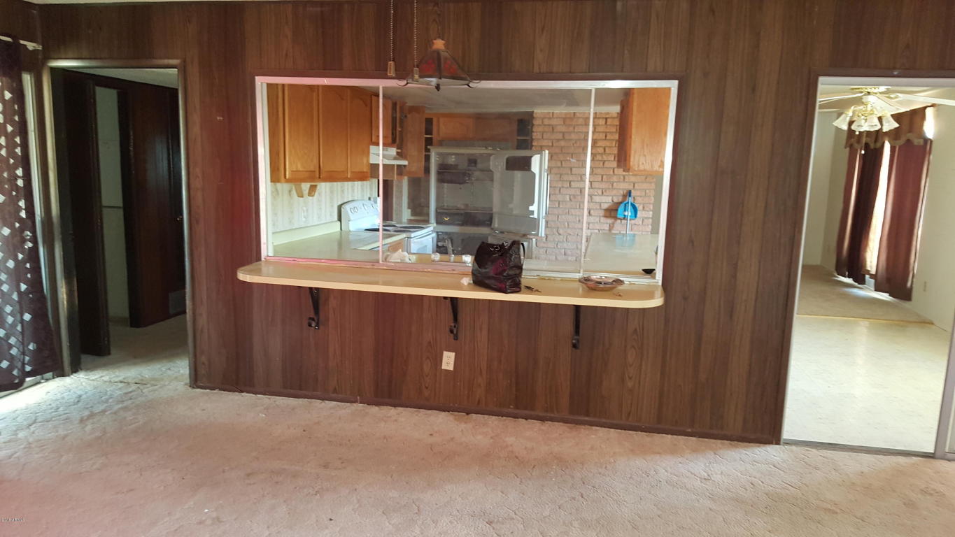 1011 E CHRISTMAS TREE Lane, Pearce, AZ 85625