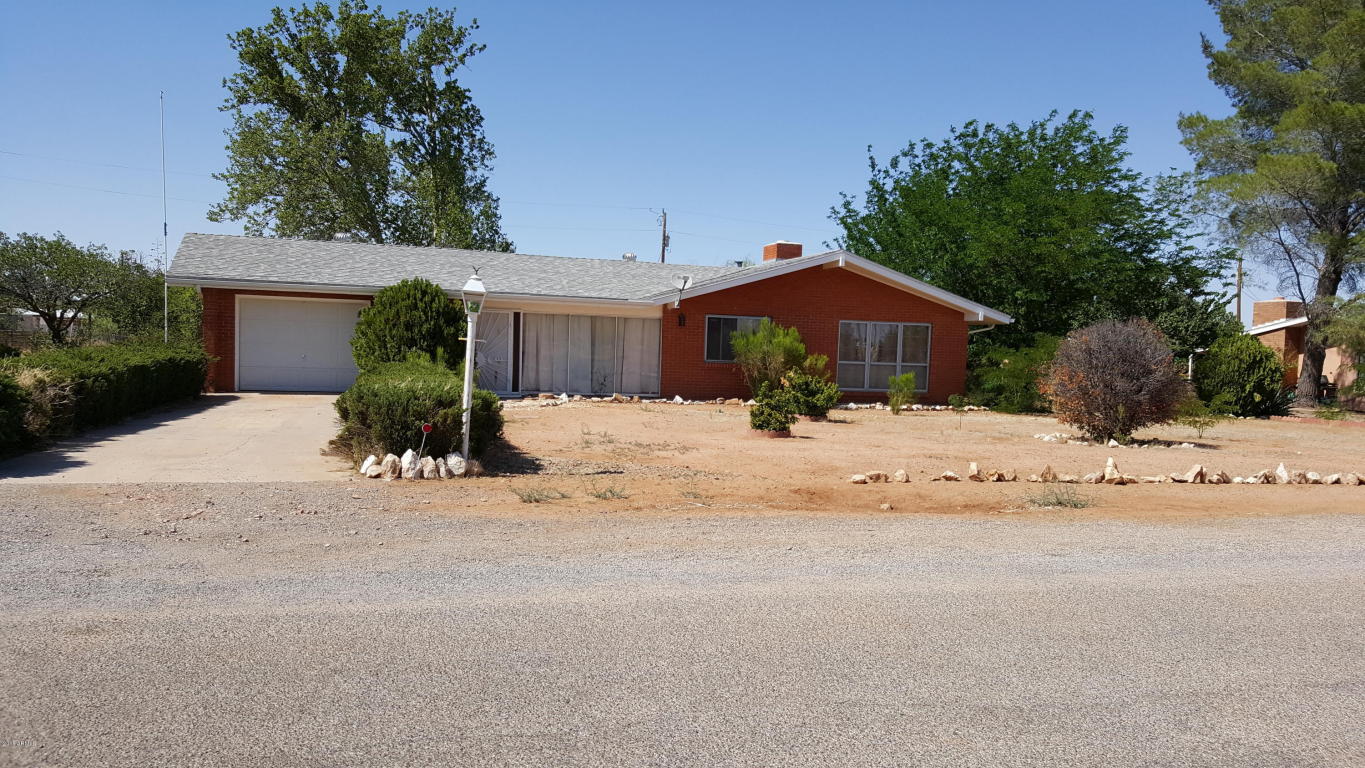 1011 E CHRISTMAS TREE Lane, Pearce, AZ 85625