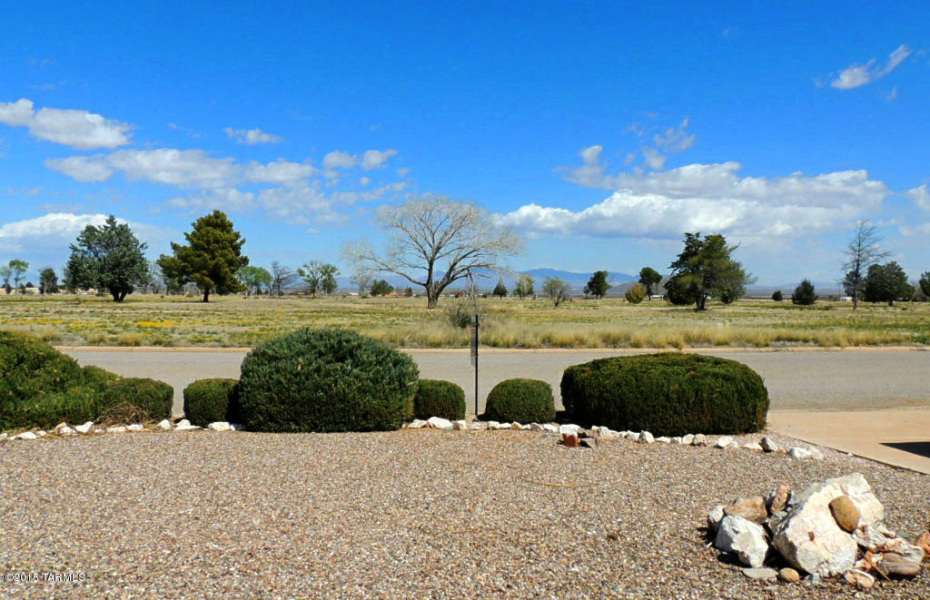1014 E Geneva, Pearce, AZ 85625