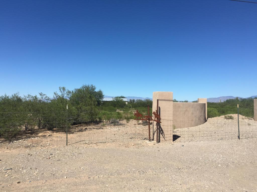 6855 E Camino Paso Dobles, Sahuarita, AZ 85629