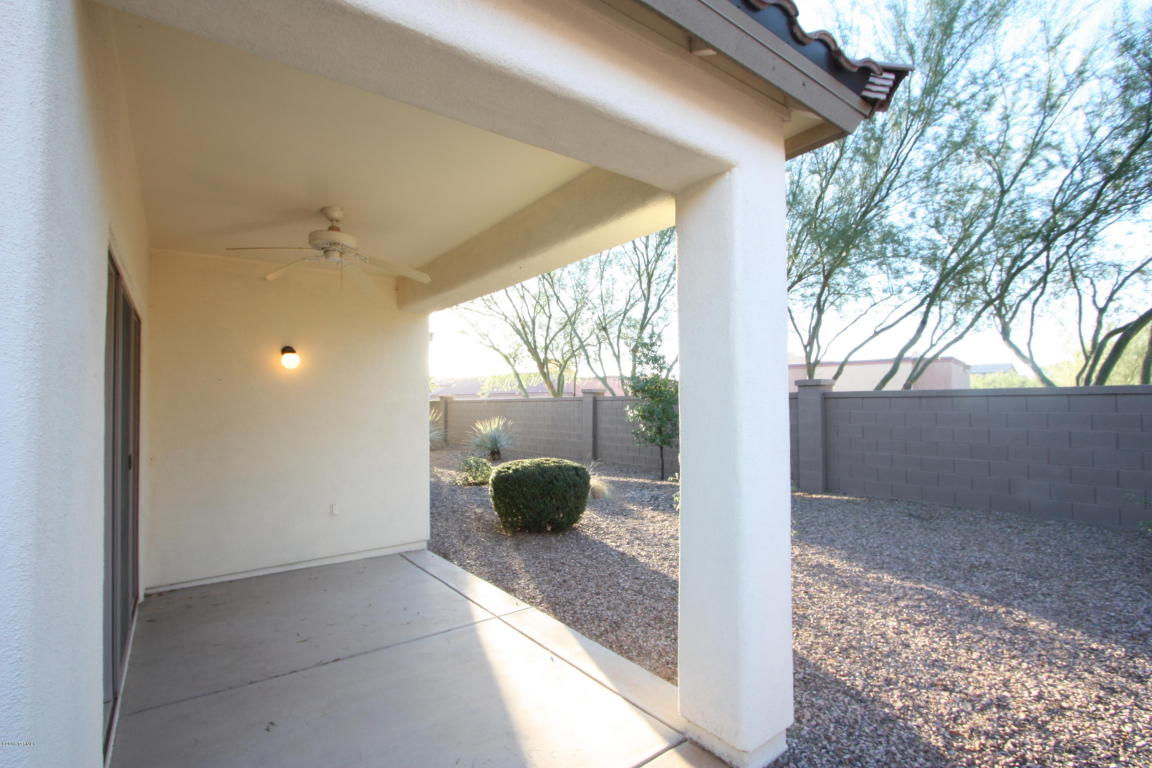 655 W Calle Montero, Sahuarita, AZ 85629