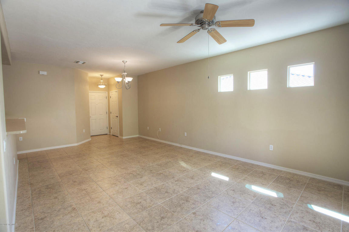 707 W Calle Media Luz, Sahuarita, AZ 85629