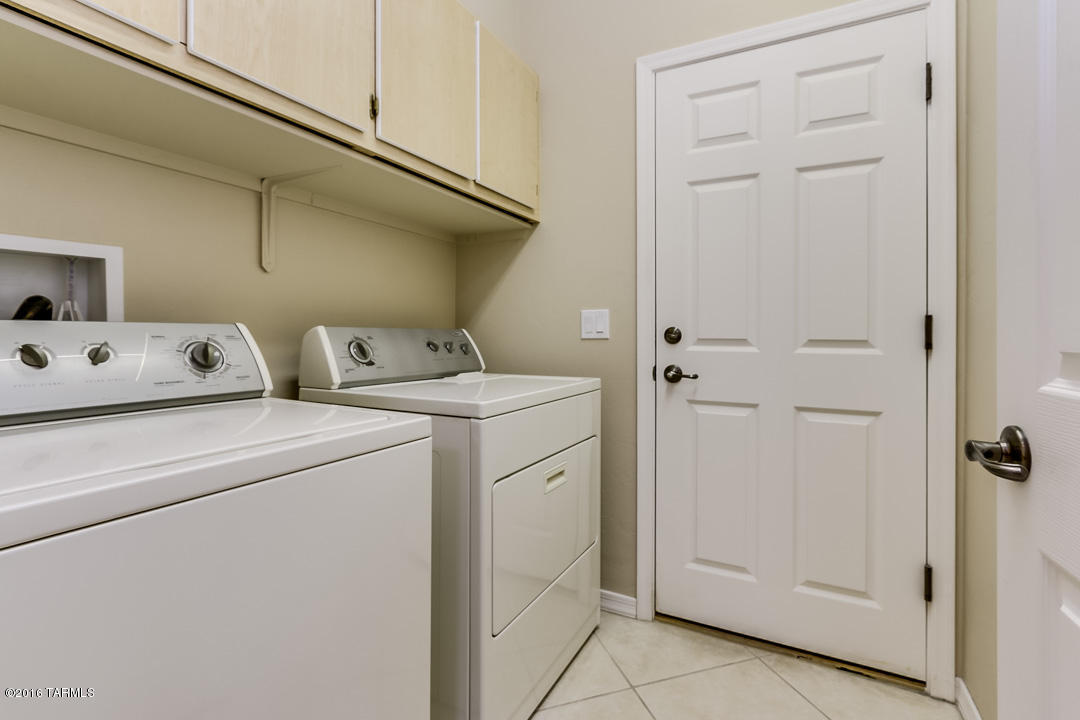708 W Calle Montero, Sahuarita, AZ 85629