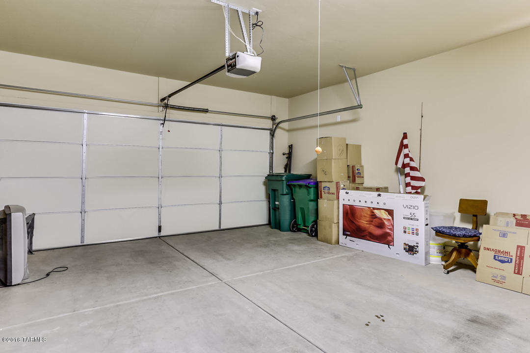 708 W Calle Montero, Sahuarita, AZ 85629