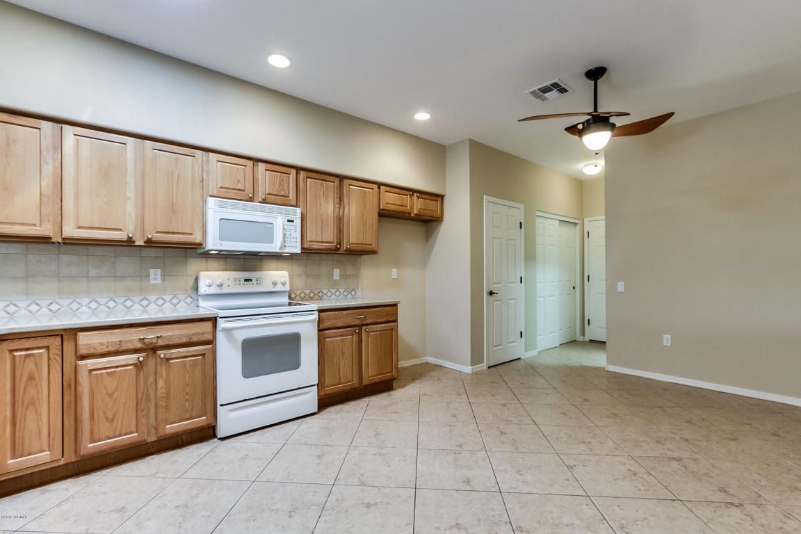 701 W Calle Montero, Sahuarita, AZ 85629
