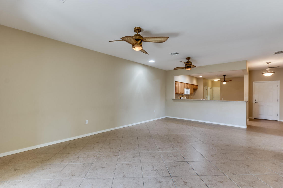 701 W Calle Montero, Sahuarita, AZ 85629