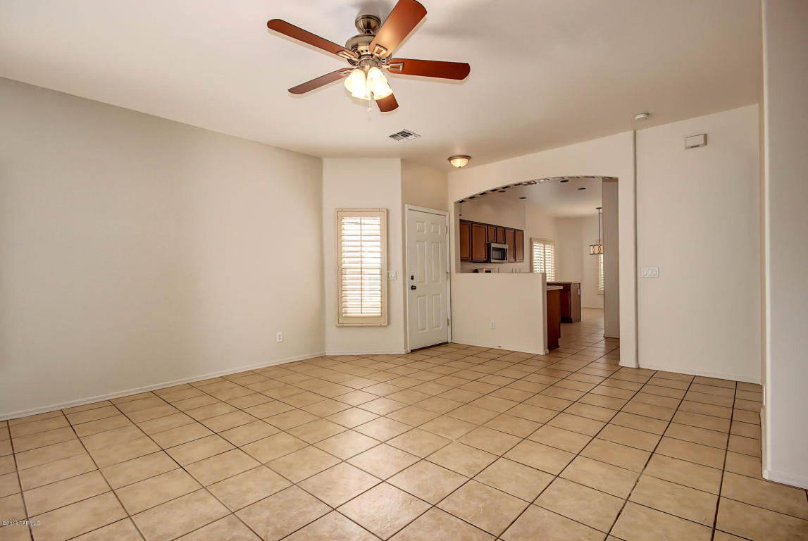 99 E Calle Puente Azul, Sahuarita, AZ 85629