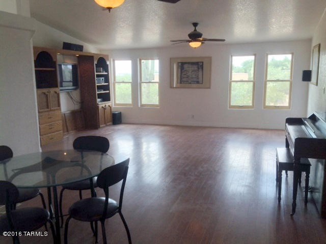 16350 S Melville Avenue, Sahuarita, AZ 85629