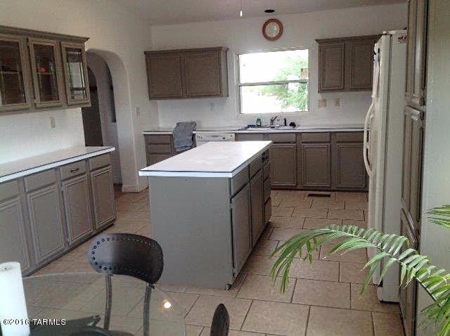 16350 S Melville Avenue, Sahuarita, AZ 85629
