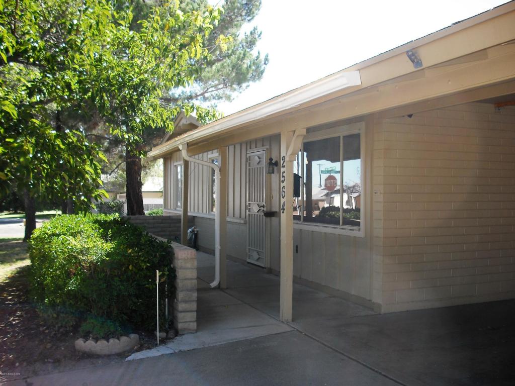 2564 Mockingbird Drive, Sierra Vista, AZ 85635