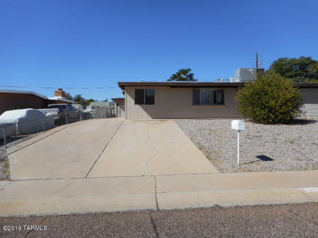 396 Pine Tree, Sierra Vista, AZ 85635