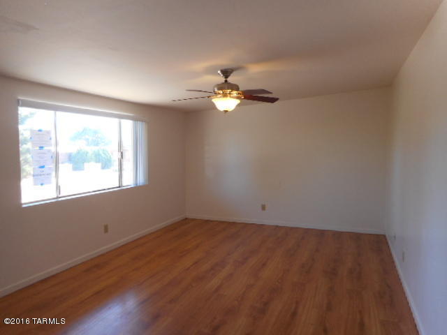 396 Pine Tree, Sierra Vista, AZ 85635