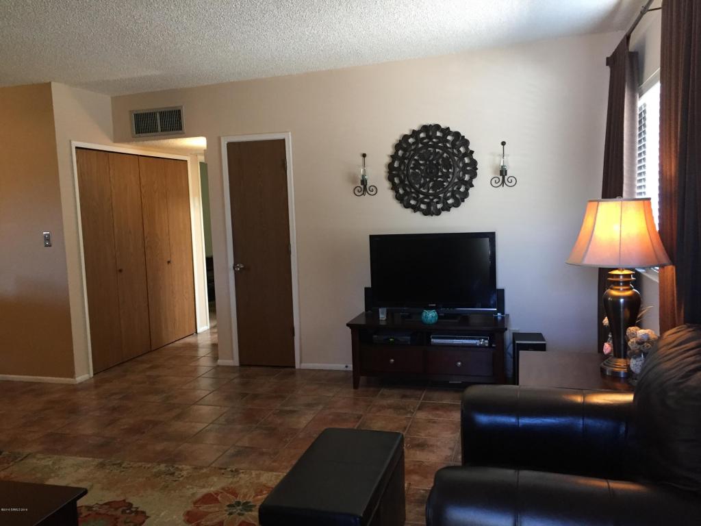 1555 Plaza Dominguin, Sierra Vista, AZ 85635