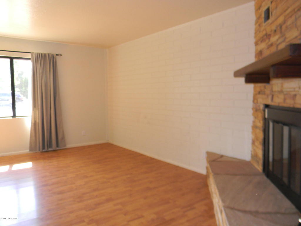 2465 Meadowlark Drive, Sierra Vista, AZ 85635