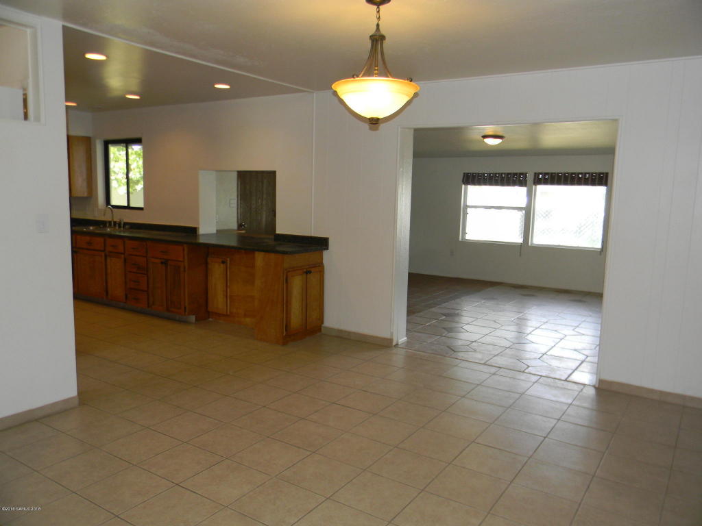 2465 Meadowlark Drive, Sierra Vista, AZ 85635