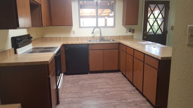 1317 Carmelita DrSierra Vista, AZ, 85635Cochise County