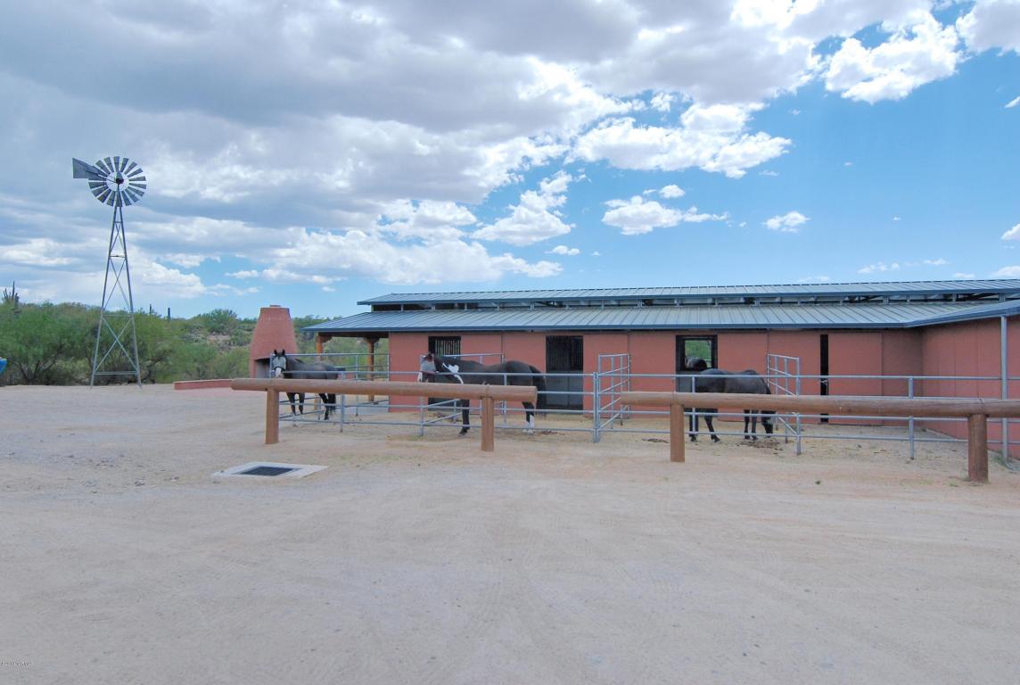 8356 S Tumbling R Ranch, Vail, AZ 85641