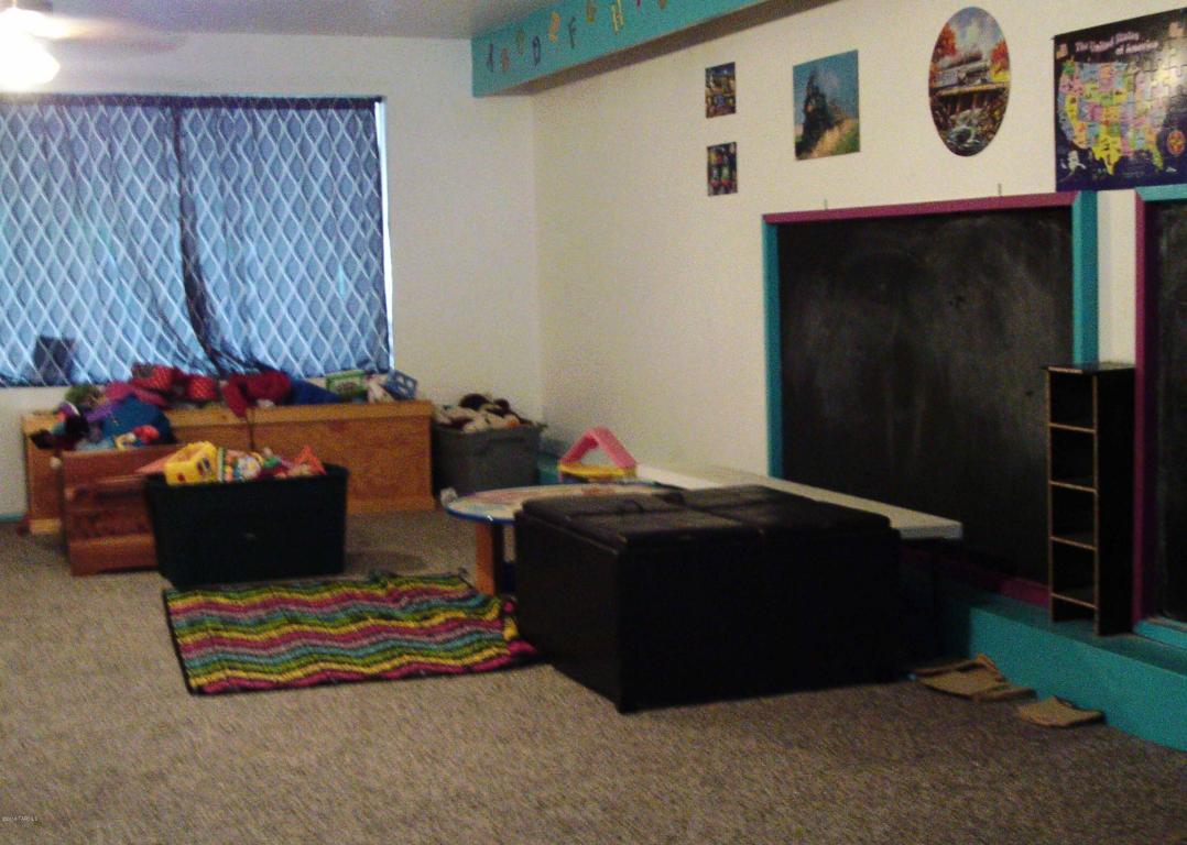 145 N Curtis, Willcox, AZ 85643