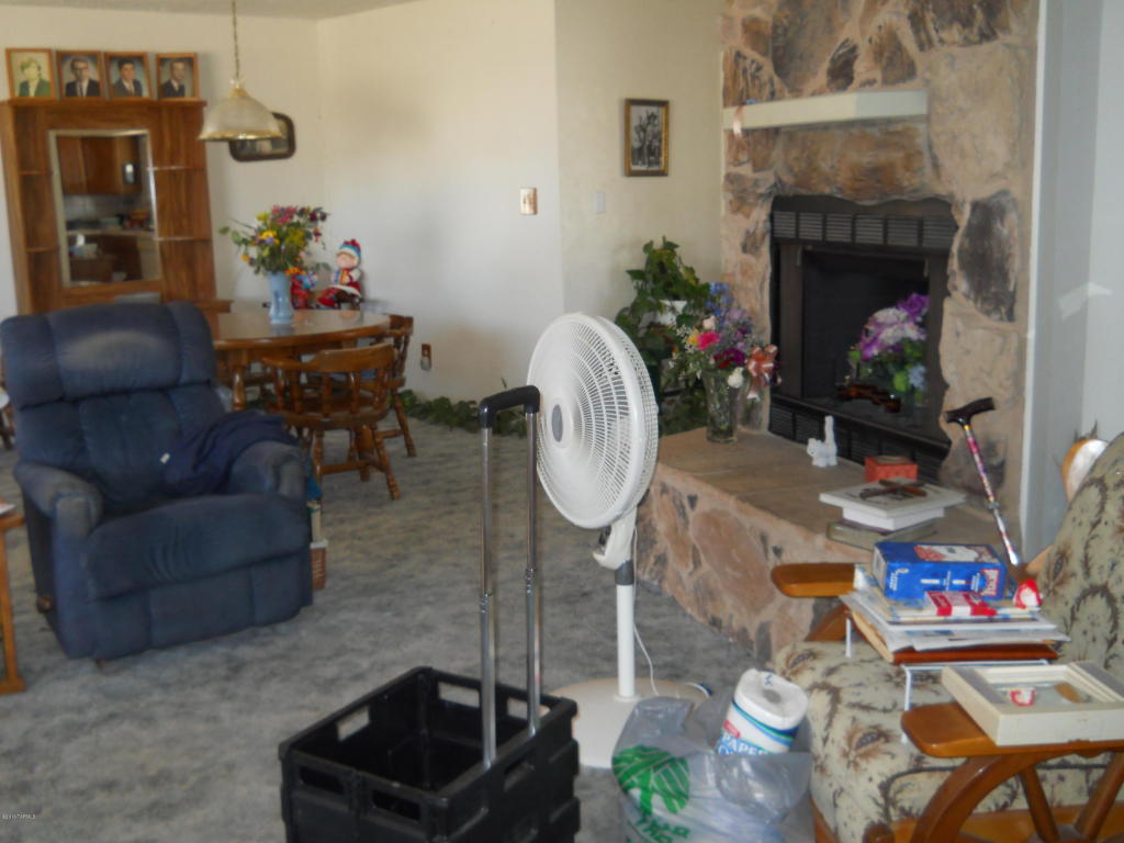 312 S Casas Lindas Dr, Willcox, AZ 85643