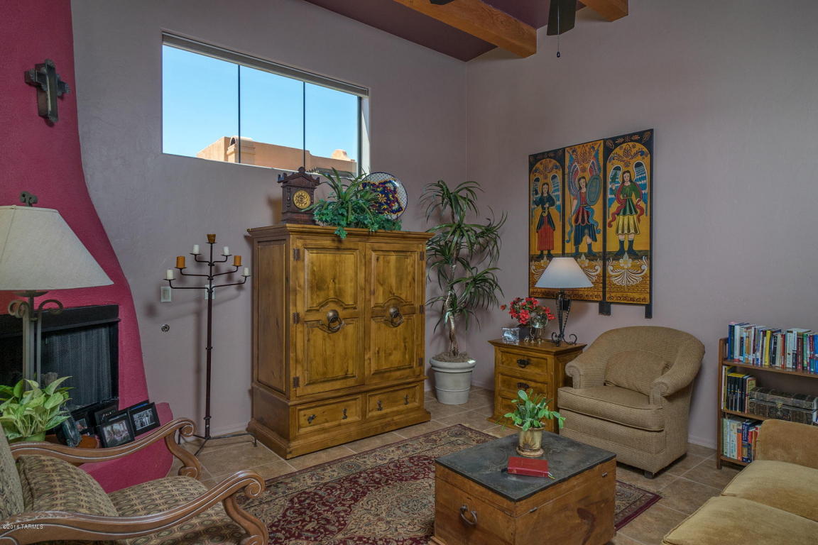 512 Post, Tubac, AZ 85646