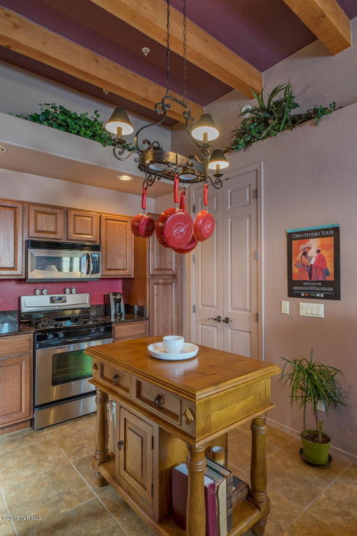 512 Post, Tubac, AZ 85646